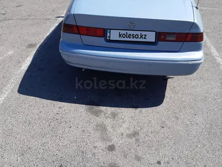 Toyota Camry 1997 года за 3 000 000 тг. в Тараз – фото 4