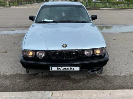 BMW 520 1991 года за 800 000 тг. в Шахтинск