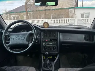 Audi 80