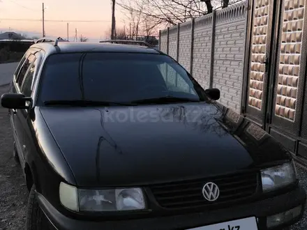 Volkswagen Passat 1995 года за 1 500 000 тг. в Каратау