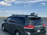 Toyota Sienna 2014 года за 13 800 000 тг. в Атырау – фото 3