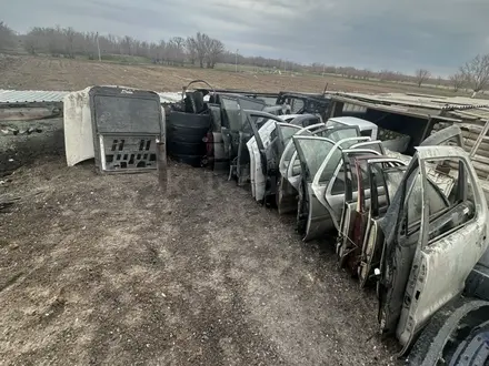 Двери митсубиши Паджеро за 30 000 тг. в Караганда – фото 5