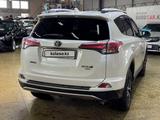 Toyota RAV4 2017 года за 13 500 000 тг. в Кокшетау – фото 3