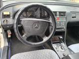 Mercedes-Benz C 220 1994 года за 1 000 000 тг. в Алматы – фото 4