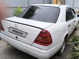 Mercedes-Benz C 220 1994 года за 1 000 000 тг. в Алматы – фото 2