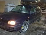 Volkswagen Golf 1993 года за 1 100 000 тг. в Алматы – фото 2