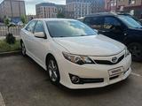 Toyota Camry 2013 года за 5 500 000 тг. в Актобе – фото 3