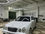 Mercedes-Benz E 320 2002 года за 1 800 000 тг. в Актобе – фото 3