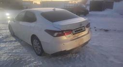 Toyota Camry 2022 годаfor9 600 000 тг. в Астана – фото 2