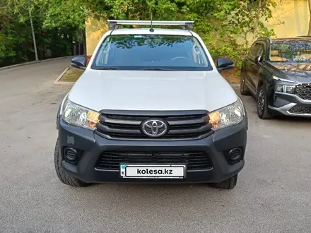 Toyota Hilux 2018 года за 12 250 000 тг. в Алматы