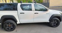 Toyota Hilux 2018 года за 12 450 000 тг. в Алматы – фото 3