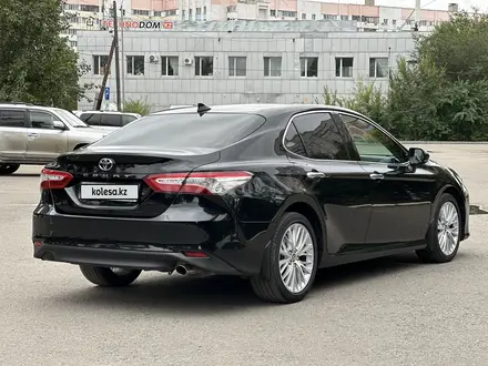 Toyota Camry 2020 года за 14 500 000 тг. в Астана – фото 11