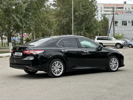 Toyota Camry 2020 года за 14 500 000 тг. в Астана – фото 10