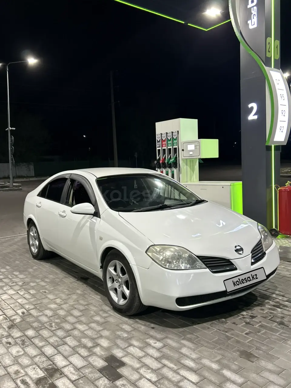 Nissan Primera, 2001