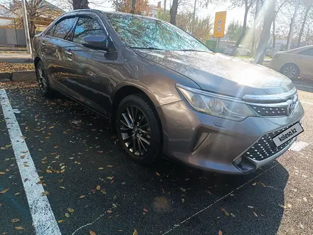 Toyota Camry 2015 года за 11 800 000 тг. в Шымкент