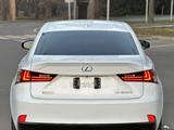 Lexus IS 200t 2016 года за 10 500 000 тг. в Алматы – фото 2