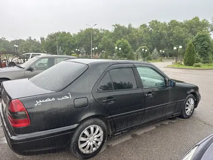 Mercedes-Benz C 280 1994 года за 1 200 000 тг. в Алматы – фото 4