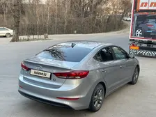 Hyundai Elantra, 2016