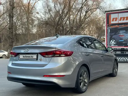 Hyundai Elantra 2016 года за 6 000 000 тг. в Алматы – фото 3