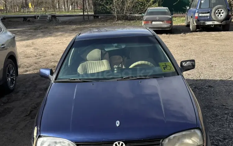 Volkswagen Golf 1994 годаүшін1 000 000 тг. в Караганда