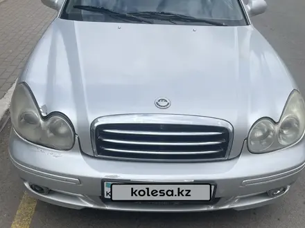 Hyundai Sonata 2002 года за 2 100 000 тг. в Астана – фото 2