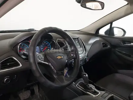 Chevrolet Cruze 2018 года за 3 990 000 тг. в Шымкент – фото 17