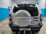 Chevrolet Niva 2006 года за 1 200 000 тг. в Атырау – фото 4