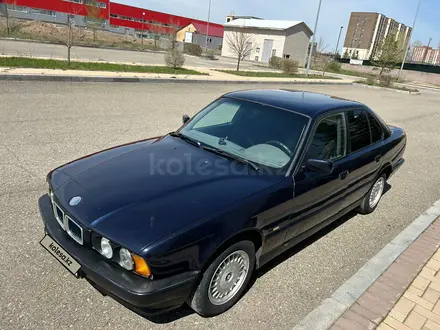 BMW 520 1995 года за 2 300 000 тг. в Караганда – фото 2