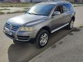 Volkswagen Touareg 2005 года за 4 900 000 тг. в Караганда