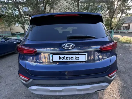 Hyundai Santa Fe 2018 года за 11 390 000 тг. в Астана – фото 4