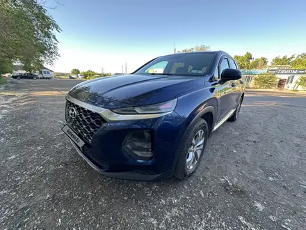 Hyundai Santa Fe 2018 года за 11 390 000 тг. в Астана – фото 2