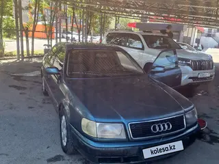 Audi 100