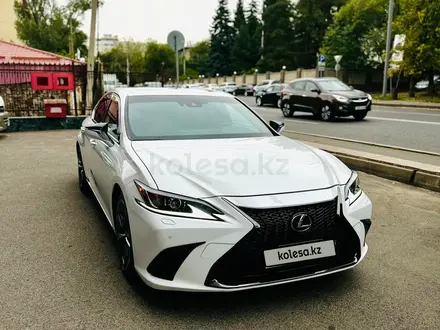 Lexus ES 350 2019 года за 25 000 000 тг. в Алматы – фото 3