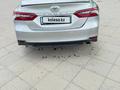Toyota Camry 2022 года за 12 650 000 тг. в Актобе – фото 4