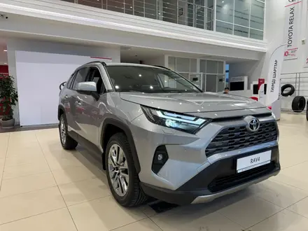 Toyota RAV4 Luxe 2025 года за 22 490 000 тг. в Астана – фото 4