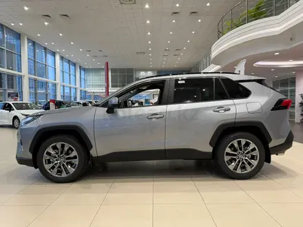 Toyota RAV4 Luxe 2025 года за 22 490 000 тг. в Астана – фото 2