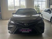 Toyota Camry 2018 года за 11 700 000 тг. в Актобе