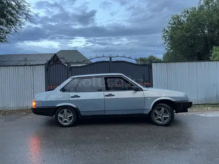 ВАЗ (Lada) 21099 2002 года за 800 000 тг. в Шымкент – фото 2