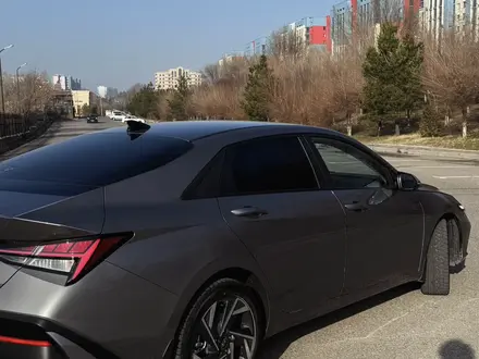 Hyundai Elantra 2025 года за 9 800 000 тг. в Шымкент – фото 3