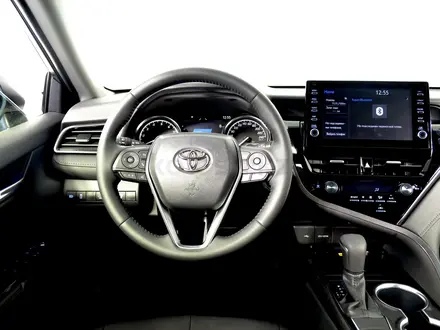 Toyota Camry 2023 года за 19 490 000 тг. в Шымкент – фото 9