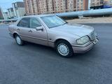 Mercedes-Benz C 180 1993 года за 1 350 000 тг. в Караганда