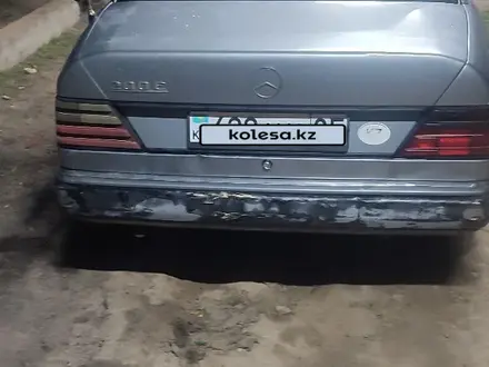 Mercedes-Benz E 230 1992 года за 1 200 000 тг. в Алматы – фото 2