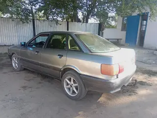 Audi 80