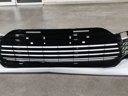 Решетка бампера Camry 75 за 160 000 тг. в Алматы