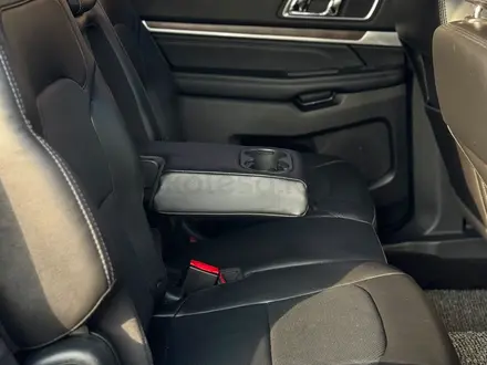 Ford Explorer 2017 года за 12 000 000 тг. в Алматы – фото 24
