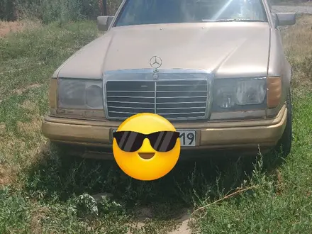 Mercedes-Benz E 300 1990 года за 1 300 000 тг. в Талдыкорган