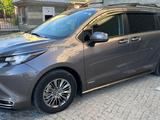 Toyota Sienna 2021 годаfor25 600 000 тг. в Атырау – фото 2