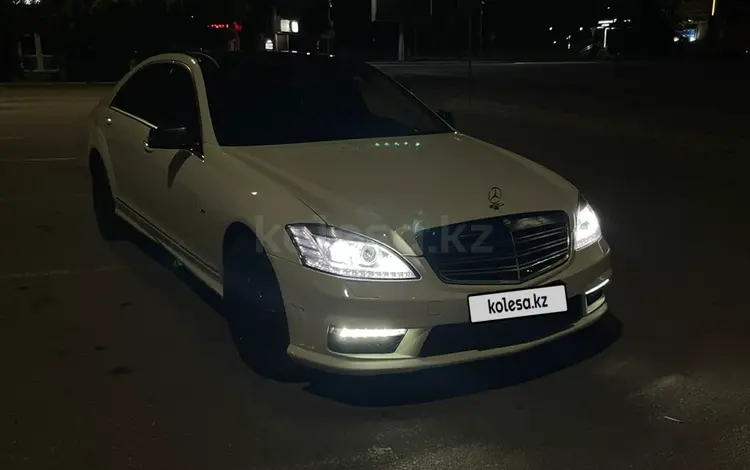 Mercedes-Benz S 500 2007 годаfor7 700 000 тг. в Караганда