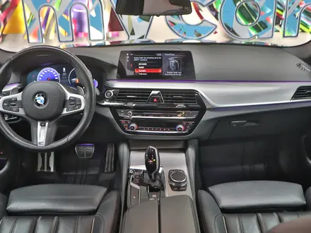 BMW 530 2018 года за 22 000 000 тг. в Алматы – фото 8