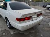 Toyota Camry 2000 года за 3 500 000 тг. в Жаркент – фото 4